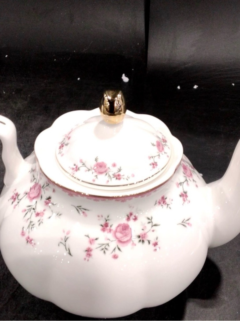 Elegant White Porcelain Teapot with Pink Rose Floral Pattern and Gold Accent